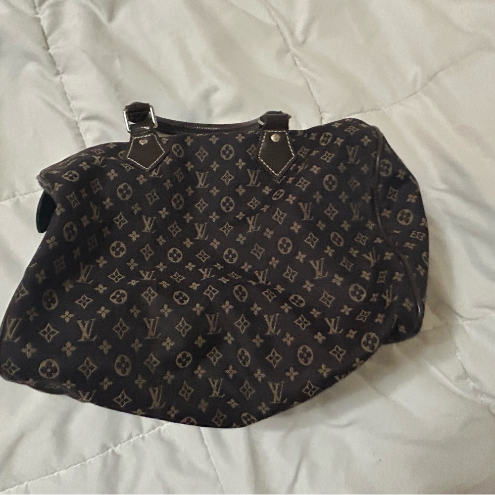 Purse not brand name
